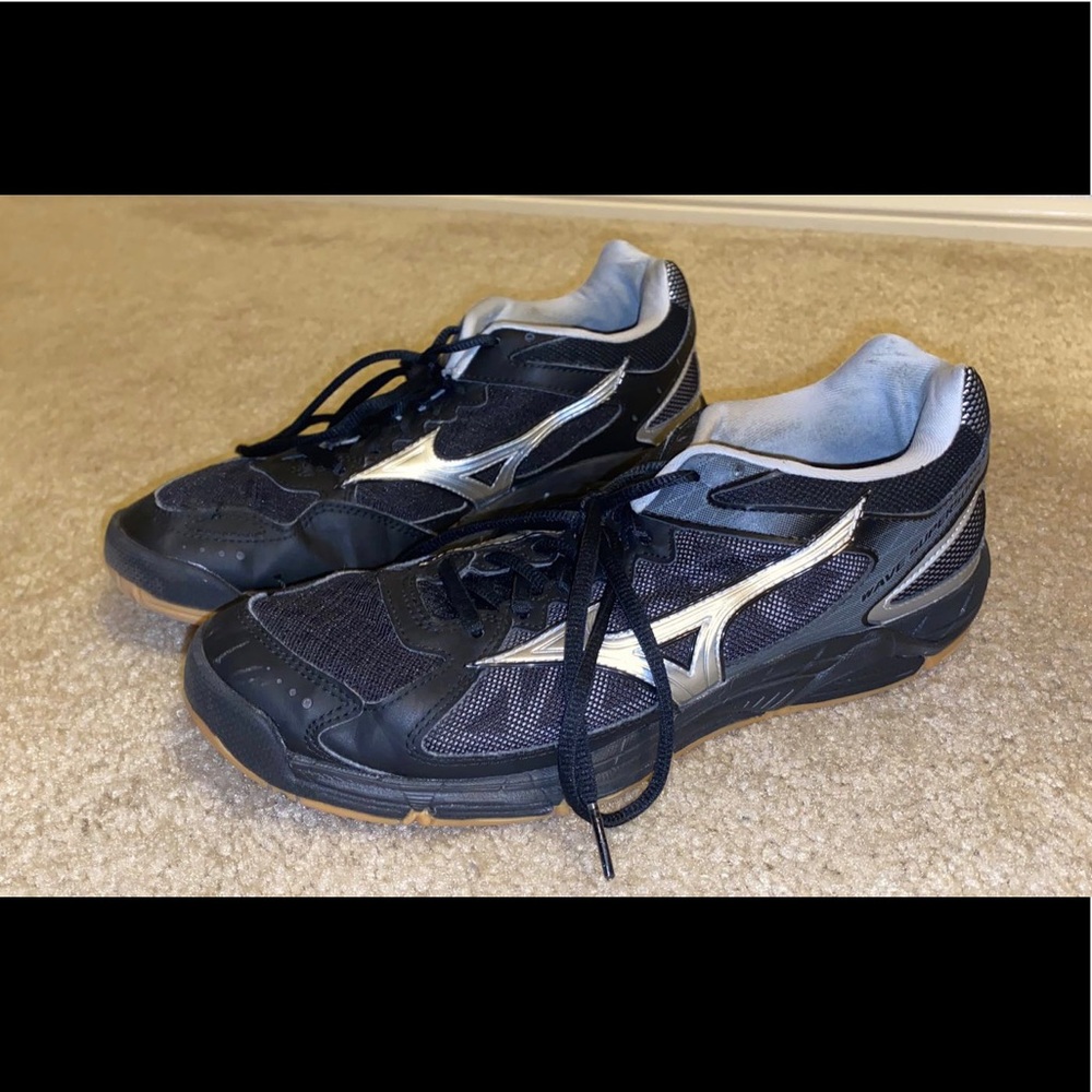 Mizuno Wave Supersonic Volleyball Shoes!
